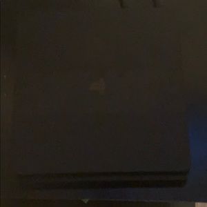 Used ps4 slim